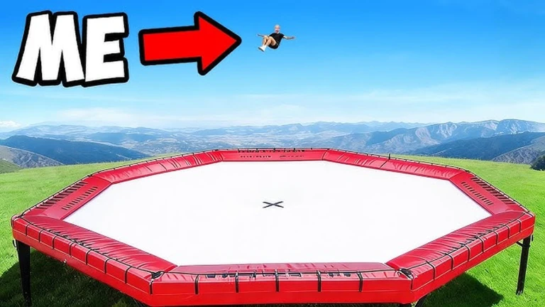 Jump Into Huge Trampoline ekran görüntüsü