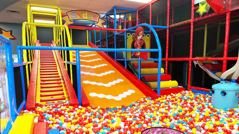 🏰Bounce Castle Playground Roleplay🏰 ekran görüntüsü