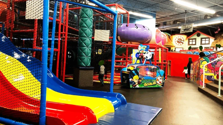 TEH EPIC 2015 RAINBOW BIGGEST PLAYGROUND FUN HAPPY ekran görüntüsü