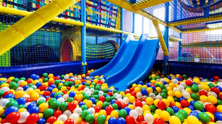 Funnest easy mega Indoor Playground rainbow fun ekran görüntüsü